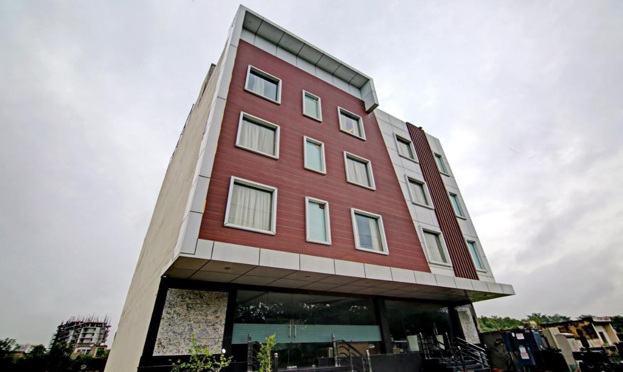 Treebo S G Grand Hotell Agra  Exteriör bild